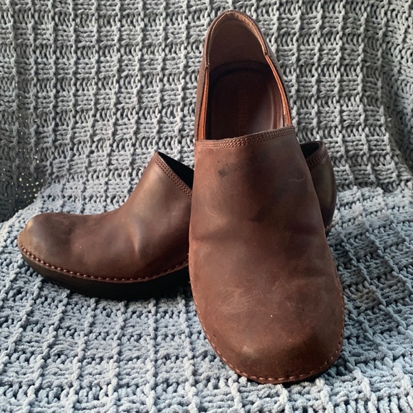 MERREL Dark Leather Booties Size 9 - Picture 2 of 11